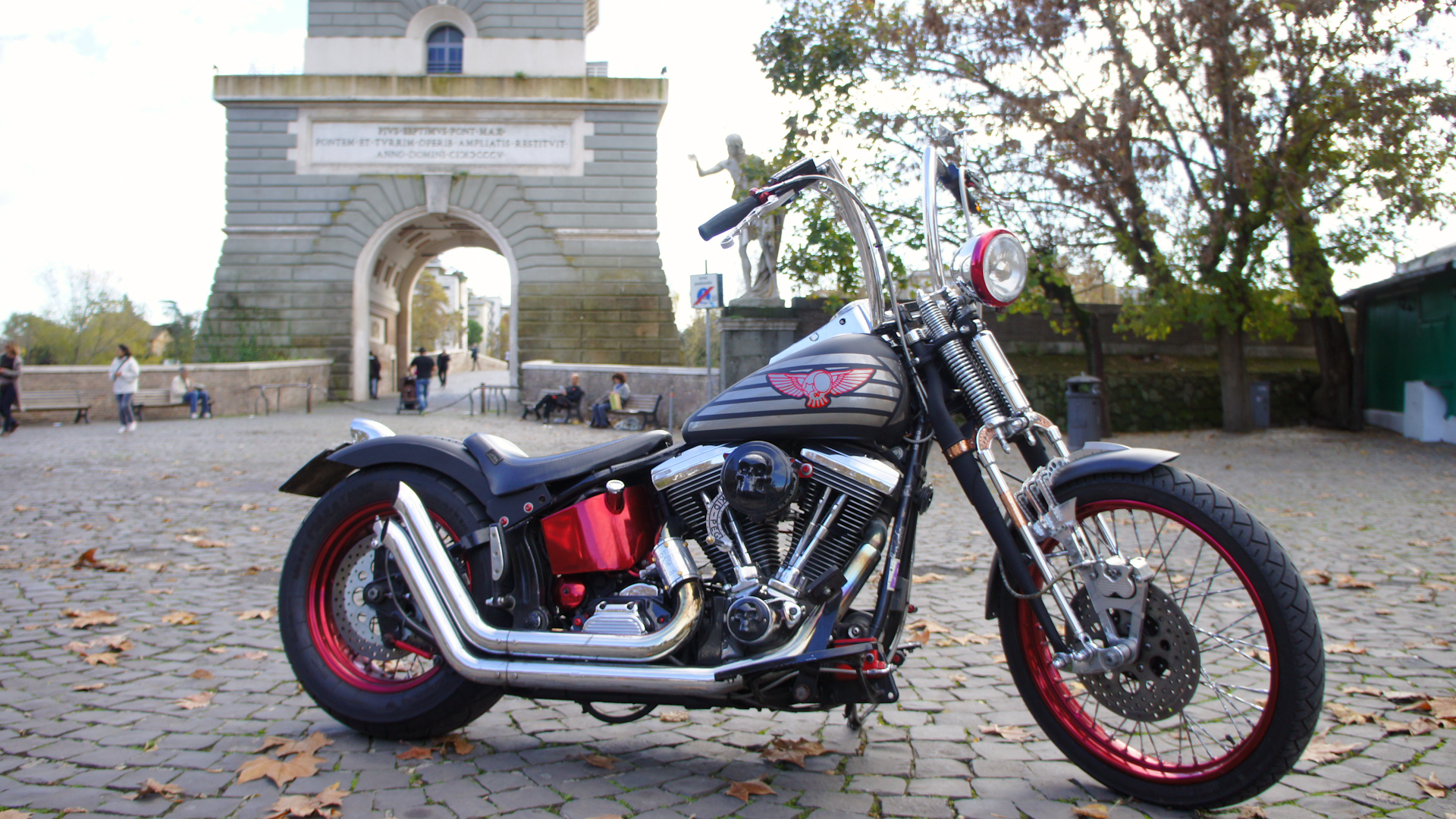 ep 19_10 harley davidson softail in rome italy